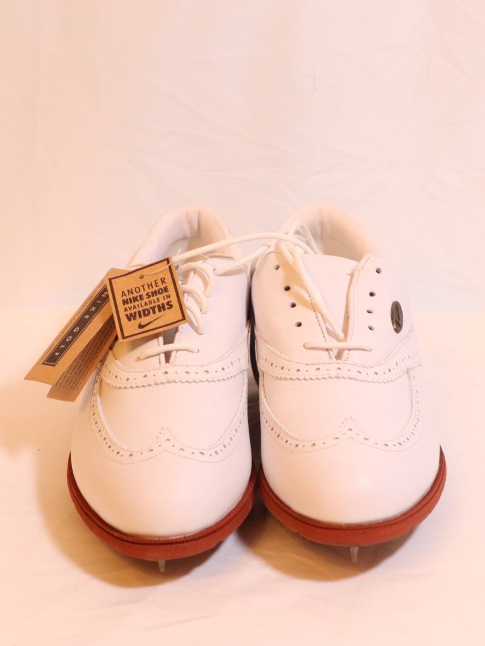 VINTAGE 90s Womens Brand New White Nike Size 8.5 Wingtip Golf Shoes - Picture 2 of 6